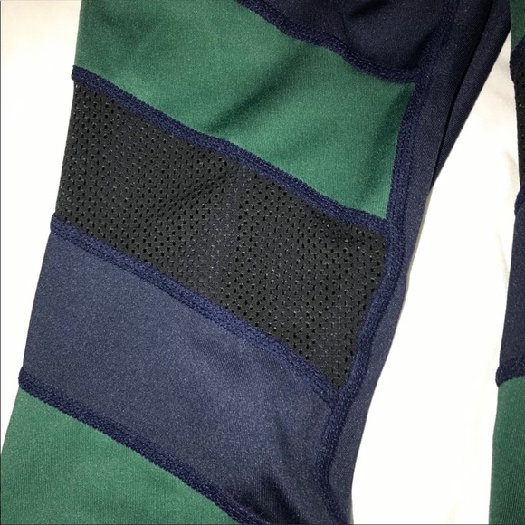 MINKPINK move navy green leggings with mesh panel - Picture 4 of 4